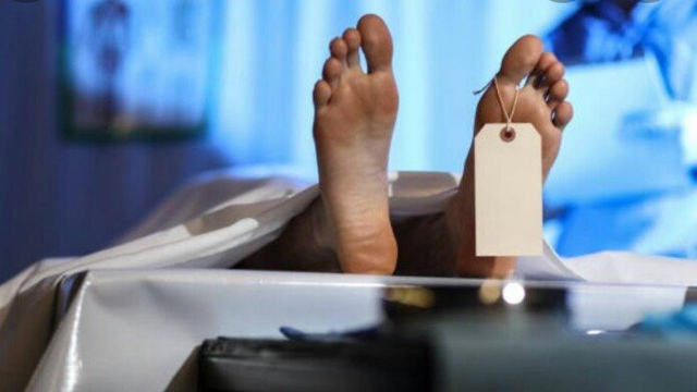 Wanita Menyembunyikan Mayat Orang Tua di Rumah Hingga Ditangkap Polisi